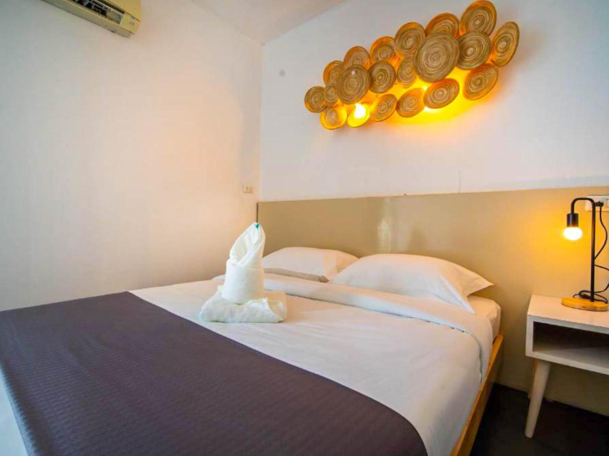 The Thai Guesthouse And Hostel Patong Extérieur photo