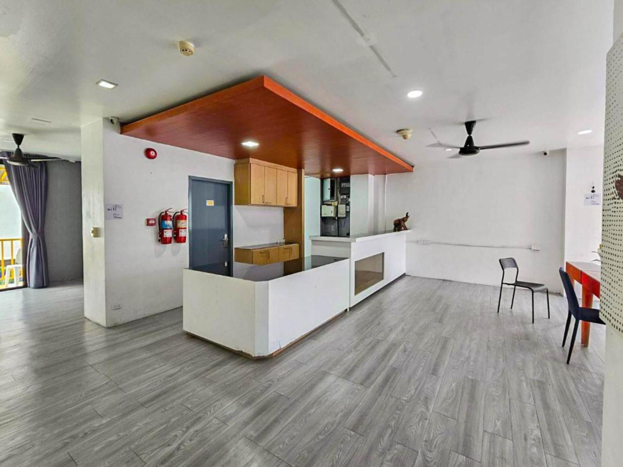 The Thai Guesthouse And Hostel Patong Extérieur photo
