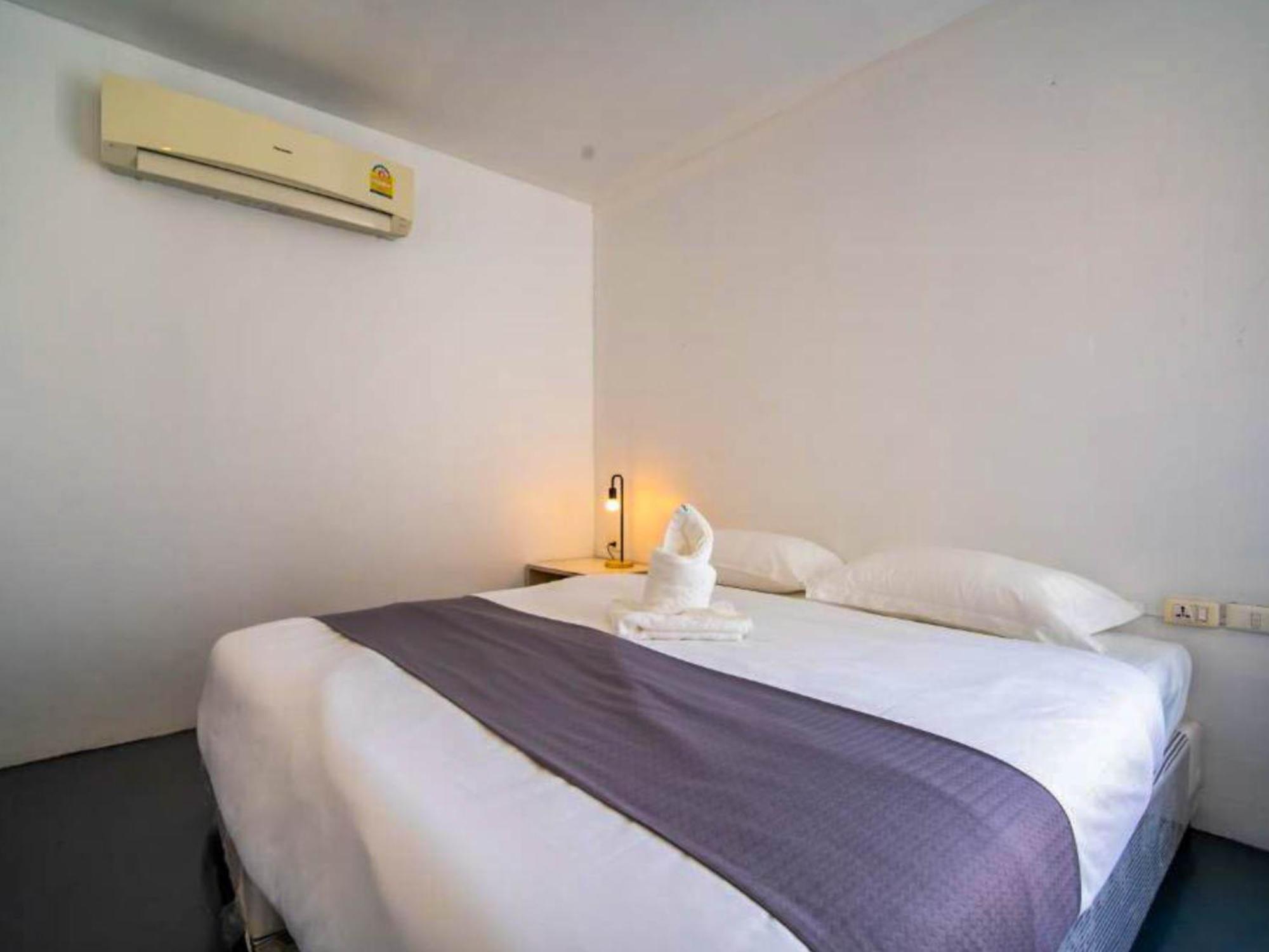 The Thai Guesthouse And Hostel Patong Extérieur photo